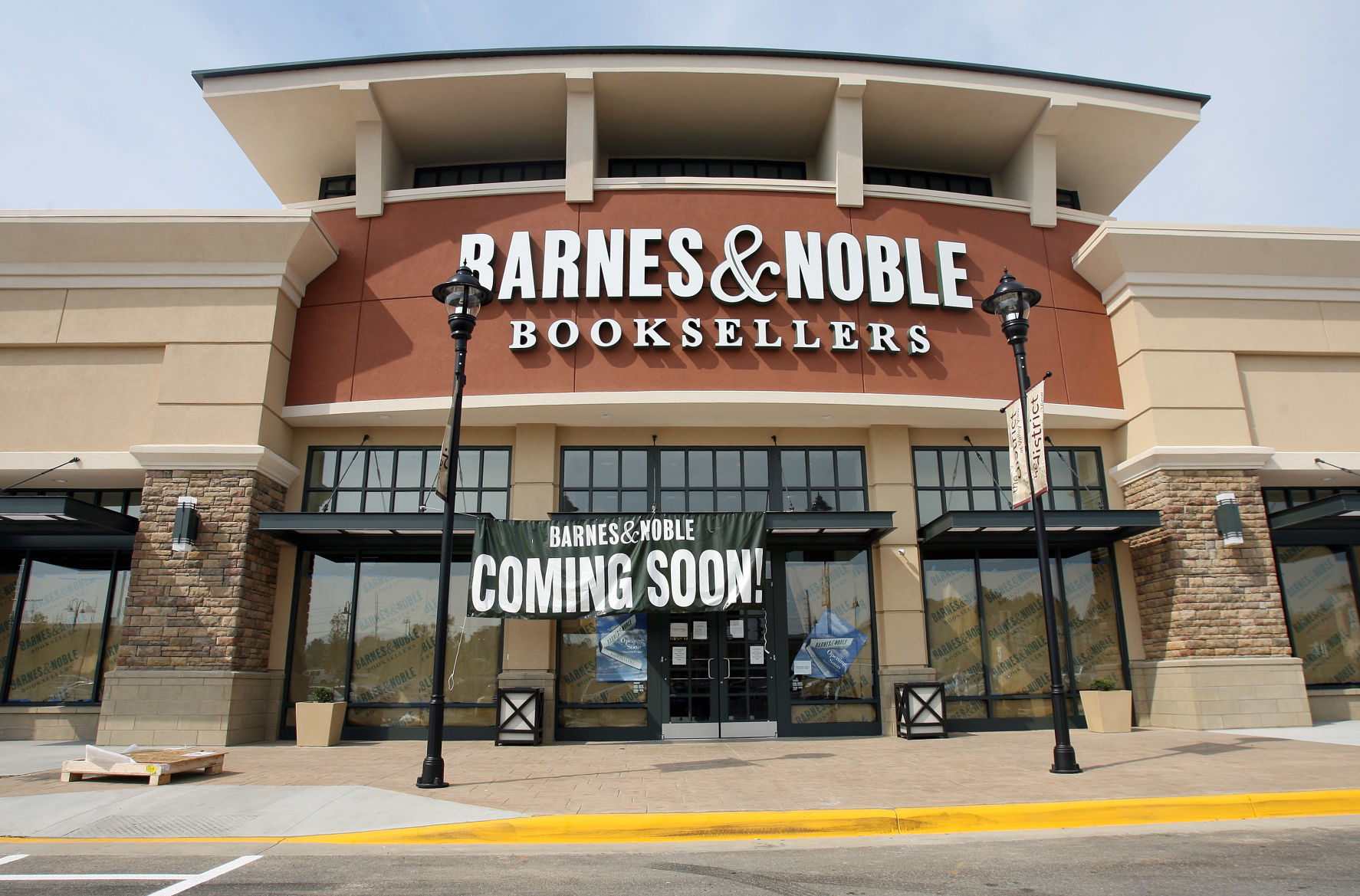 Barnes & Noble